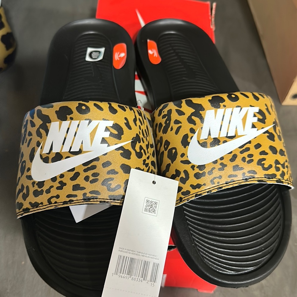 Women’s Nike leopard slides size 12